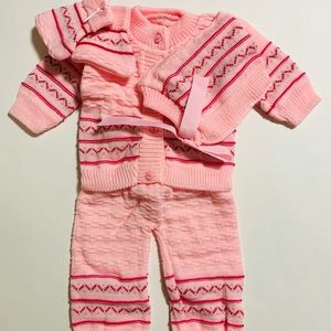 Beautiful Crocheted 4 pcs set for Babies 6-12 M